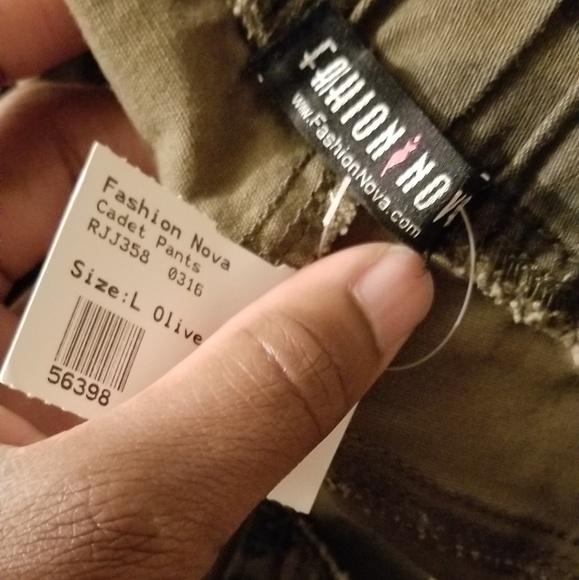 Fashion Nova Camo Joggers - Picture 2 of 4